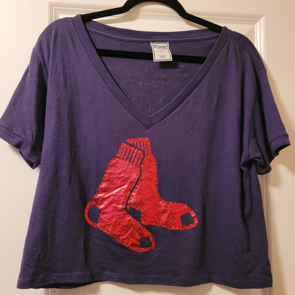 PINK Victoria's Secret 5th & Ocean Red Socks I'm a Great Catch Crop Top Shirt